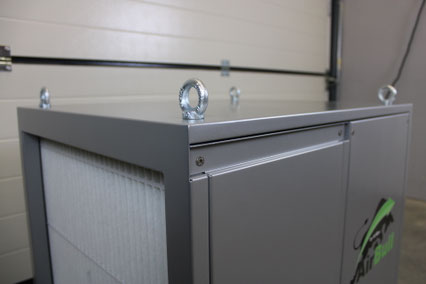AirBull 2000/3500/5000 hängend an Decke oder Wand montiert – stationäre Hallenluftreinigung mit 10 m Kabel und Regler