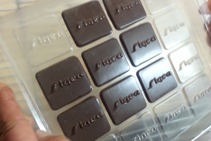 moule à chocolat thermoformée crossconcept pour la société sigea