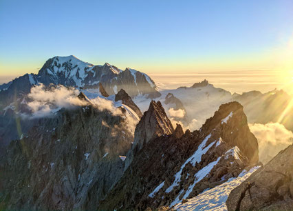 Torinohütte, Refugio Torino, Monte Bianco, Entrèves, Aiguille du Rochefort, Dome du Rochefort, Pointe Young, Pointe Marguerite, Pointe Hélène, Pointe Croz, Pointe Walker, Pointe Whymper, Grandes Jorasses, Überschreitung, Bivacco Ettore Canzio, Rif