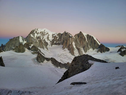 Torinohütte, Refugio Torino, Monte Bianco, Entrèves, Aiguille du Rochefort, Dome du Rochefort, Pointe Young, Pointe Marguerite, Pointe Hélène, Pointe Croz, Pointe Walker, Pointe Whymper, Grandes Jorasses, Überschreitung, Bivacco Ettore Canzio, Rif