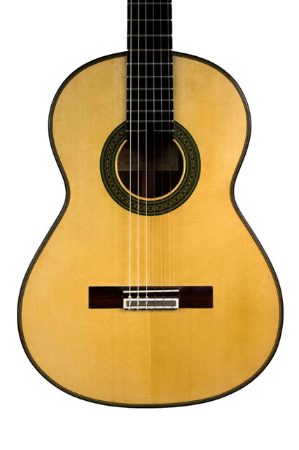 Guitare classique Teodoro Pérez