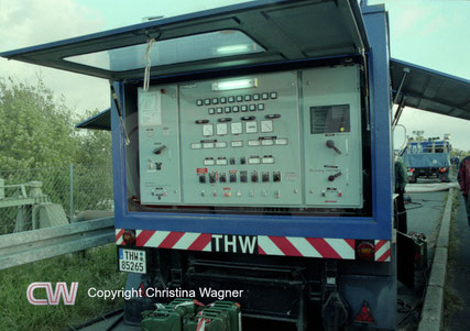 THW-Einsatz Glückstadt Juli 2002, Starkregenereignis,Netzersatzanalge