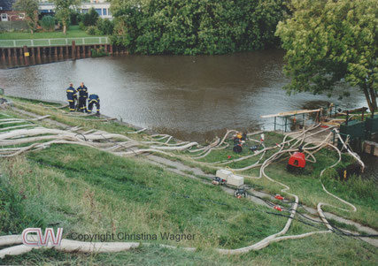 THW-Einsatz Glückstadt Juli 2002, Starkregenereignis, Rhin und Schwarzwasser