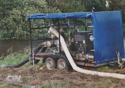 THW-Einsatz Glückstadt Juli 2002, Starkregenereignis, Hannibal Pumpe