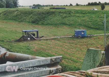 THW-Einsatz Glückstadt Juli 2002, Starkregenereignis, hannibal Pumpe