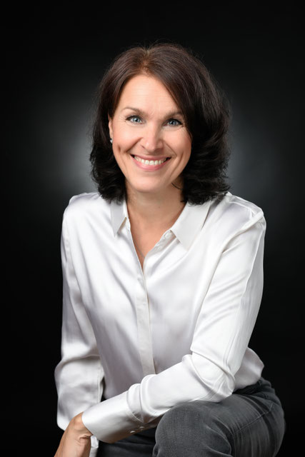 Ich freu mich auf Sie. Ihre Nicole Wenge 