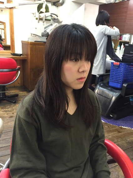 毎回こわばった顔で来店する久美子ちゃん 美容院 Yume Yui 夢結 毎回こわばった顔で来店する久美子ちゃん 美容院 Yume Yui 夢結