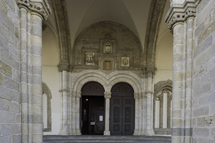 Bild: Portal der Igreja de São Francisco in Évora