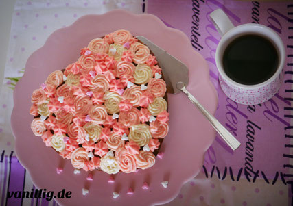 Valentinstag, valentinstorte, herztorte, torte, Schokotorte, Buttercreme, Buttercremetorte