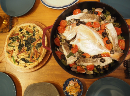 鯛のアクアパッツアとほうれん草&ベーコンのキッシュ