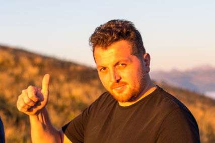 Sinan at sunset near Gito plateau