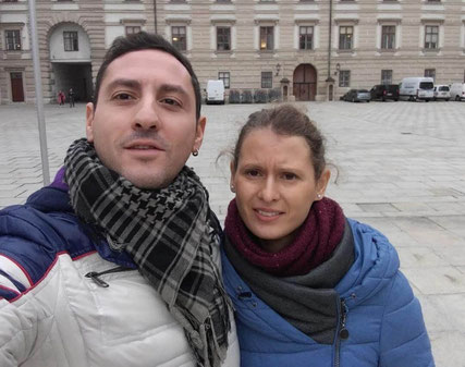 COPPIA NICK E STEFANIA, VOLTI SORRIDENTI GIORNATA
