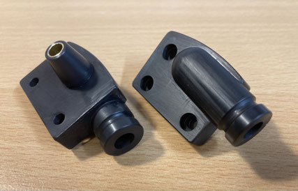 P38- 1917 Splitdorf Indian.. or Splitdorf model EV ( Pair L & R )with brass sleeve for 5mm dia. carbon brush ..CHF 26.00