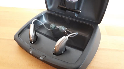 新潟の補聴器販売店　充電式　人工知能　出張　丁寧