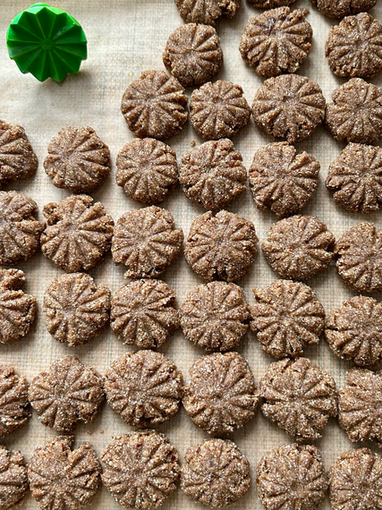 Rfis tounsi au millet – pâtisserie algérienne sans gluten aux dattes