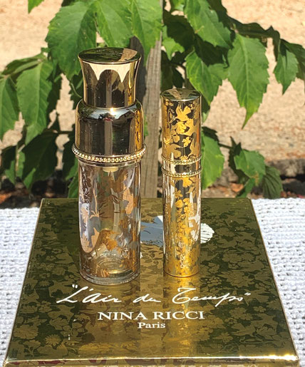 LES VAPORISATEURS L'AIR DU TEMPS : 1) A GAUCHE SPRAY EAU DE PARFUM 30 ML & 2) A DROITE SPRAY DE SAC PARFUM 7 ML