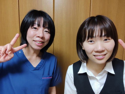 頭痛が治った女性と頭痛整体師の笑顔（犬山わらべ整体院）