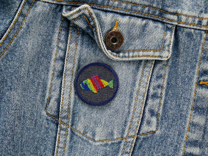 Regenbogenfisch Aufnäher als süßer Patch für die Jacke