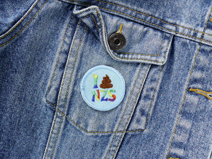 Anti Nazi Aufnäher - gestickter Patch zum aufbügeln - Regenbogen