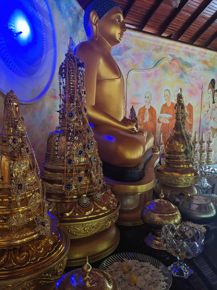 This Buddha Shrine is the main hall. The daily services take place here.