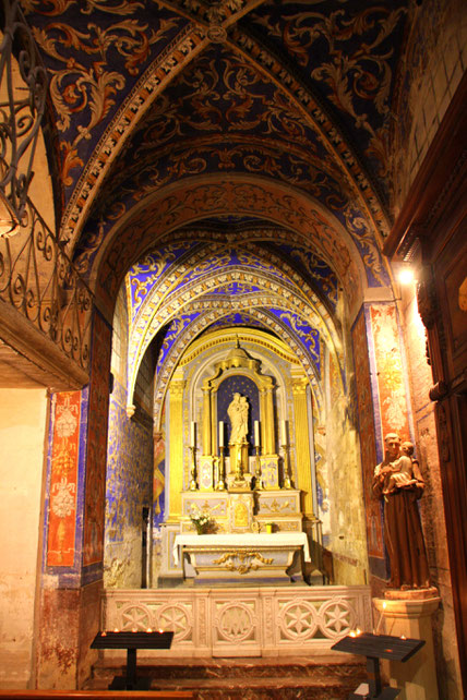 Bild: Im Innern der Cathédrale Saint Théodorit in Uzès