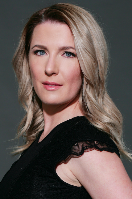 Gallery - Michelle Bernhard  Moderatorin, Redaktorin 