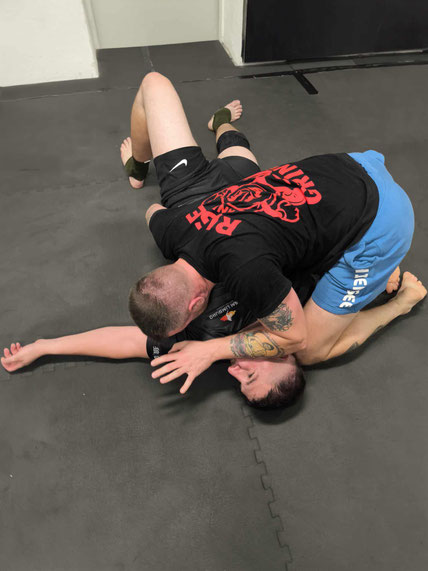 SC Int'l Street Combatives Selbstschutz Soft Skills im Kontakmanagement Prävention Wahrnehmung Kommunikation