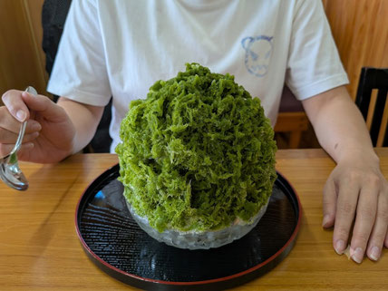 こちら、『抹茶あずき」中にあずきがはいっています。
