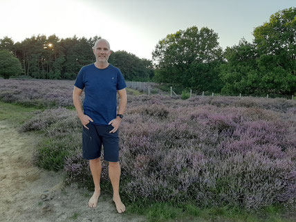 Super sterke voeten lopen op blote voeten