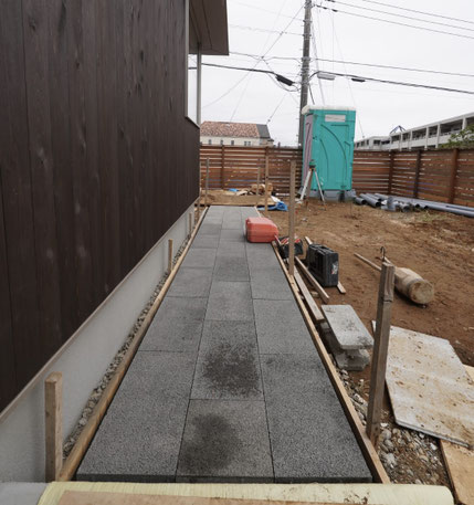 千葉での家づくり-千葉県-千葉市-注文住宅-一級建築士事務所-設計事務所-建築家-高性能住宅-高断熱高気密-heat20g2-耐震等級3-許容応力度設計-断熱等級6-長期優良住宅-住まい-家-木造-木の家-木箱プロジェクト-難しくない家-断熱等級6（UA値0.46｜HEAT20 G2～G3水準）-耐震等級3（許容応力度設計）-値0.7以下（気密性能／中間測定時）-長期優良住宅対応-一次エネルギー消費量等級6／ZEH対応可／BELS評価対応可-高耐久仕様