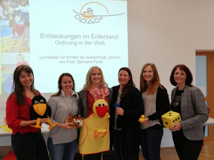 16.11.2019: "Seminar Entenland 1" mit Roswitha Hafen in der Volksschule St. Johann ob Hohenburg, mit den Pädagoginnen des Kindergartens. Recht herzlichen Dank an die Gemeinde Söding St. Johann für die zur Verfügungstellung des großen Seminarraumes.