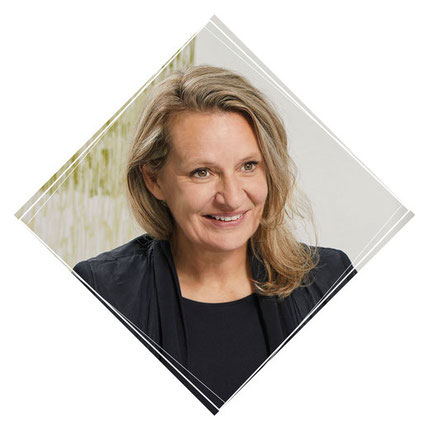 Karin Zeier – Coach für Führungskräfte, Teamentwicklung und persönliche Weiterentwicklung mit langjähriger Erfahrung in Konfliktlösung und Change Management