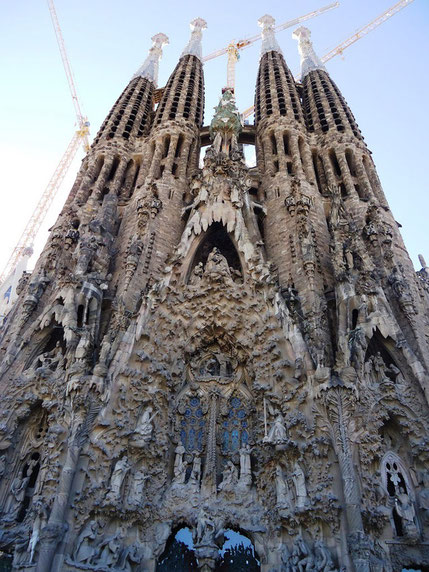 Храм Святого Семейства в Барселоне - 9 интересных фактов из истории церкви