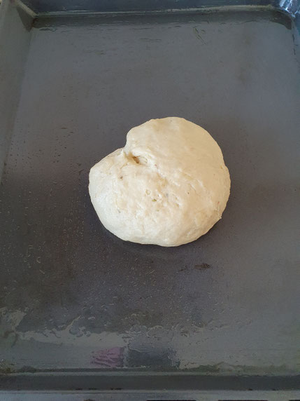 Fertiger Pizzateig