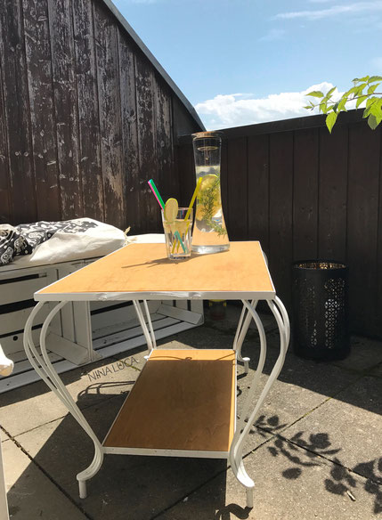 image: nina luca, diy balcon, diy balcony table, diy balkon tisch, how to make a table, balcony decor, balcony diy, balcony ideas small, balcony furniture, balcony before and after