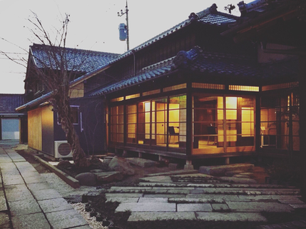 越谷 越谷駅 埼玉県越谷市 はかり屋 シヴァナンダヨガ 沖ヨガ Kamala Yoga Studio 流山 南流山 古民家ヨガ