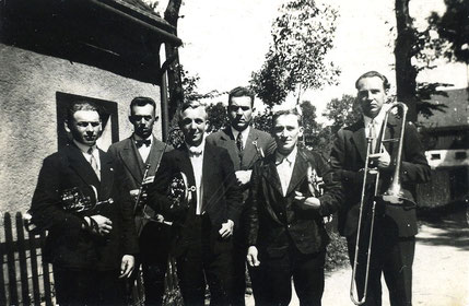 Paul Breitfeld, Kurt Pollmer, Heinz Wagler, Erich Hackenberg, Artur Weichert und Walter Hackenberg (von links) im Jahr 1934. © Inge & Siegfried Steller