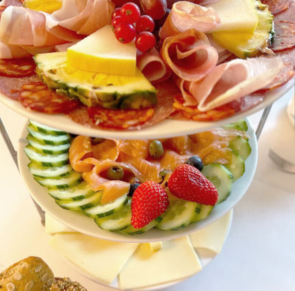 Bäckerei Knuspereck, Stephansposching, Café, Brotzeit, Frühstück, Brot, Breze, Kuchen, Torte, Kaffee trinken, Frühstücken, Plattling, Stephansposching, Irlbach, Straßkirchen
