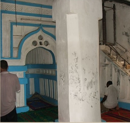 The mosque at Domoni is still in use