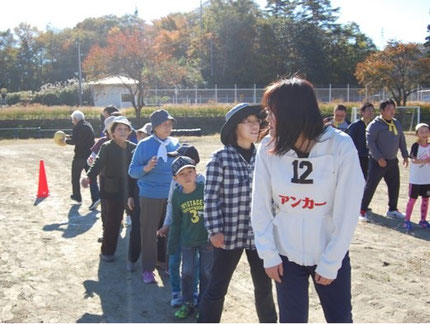 千厩　清田　第12区自治会　「第43回清田地区民運動会」での12区チームの様子　平成31年11月撮影