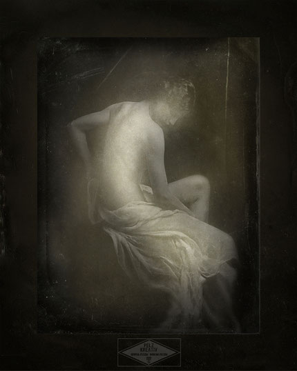 Exponattitel: Hallucigenia, Akt, digiART, Frau, Kunst, geisterhaft, mystisch, geheimnisvoll, © by Pelz Kreativ 2022,