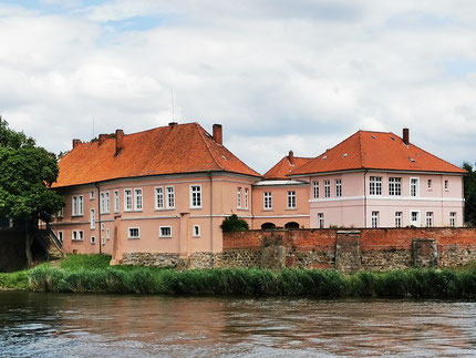 Ehemaliges Schloss und heute das Amtsgericht