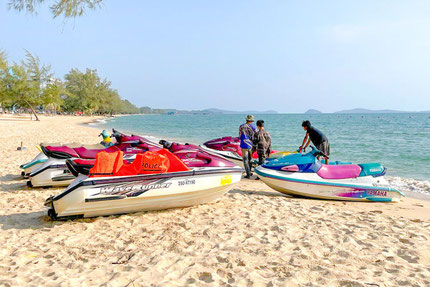 シアヌークビル、オーチュティルビーチ