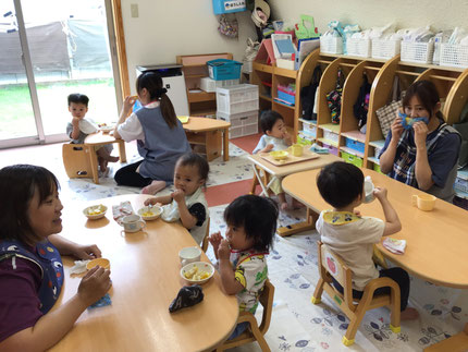 むいたとうもろこしは午後のおやつに食べました。