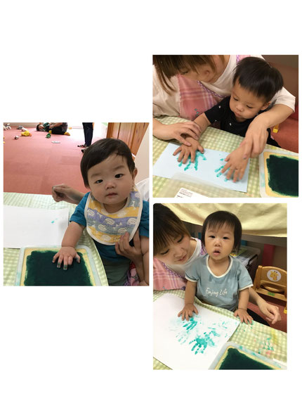 そらぐみさんは手形遊びをしました。スポンジの触感がとてもお気に入りで、みんな何回も手で押して楽しんでいました。