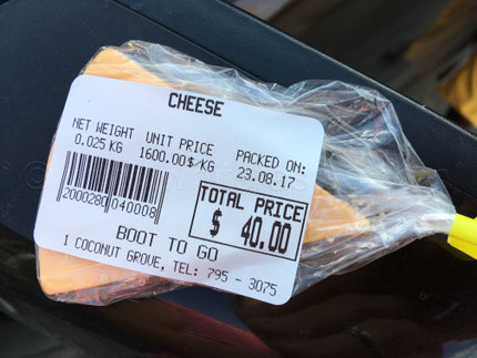 Cheddar Käse den man als Snack in fast jedem Lebensmittel Geschäft bekommt