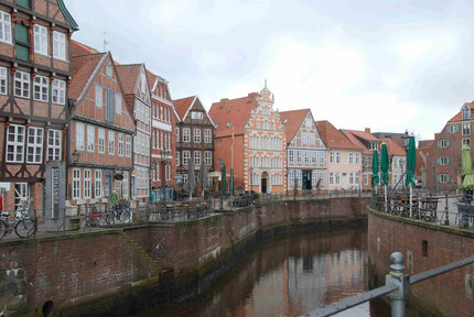 Stade Blick auf den kleinen Hafen