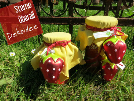 Geschenkidee: Glaserdbeeren von Inge Glas an selbst gekochter Marmelade dekoriert