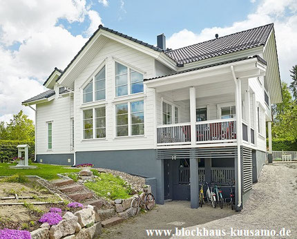 Wohnblockhaus in Finnland - Blockhaus, Blockhausbau, Holz, Einfamilienhaus, Hausbau, Holzbau, Architektur, Ferienblockhaus, Niedrigenergiehaus, Stoßlüften, Bautrockner, Estrich, Innenausbau - Ausbauhaus - Eigenleistungen
