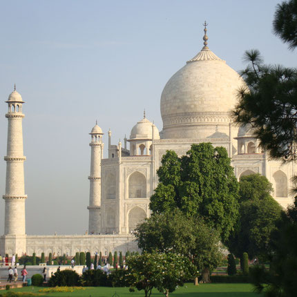 Golden triangle 6 nights 7 days by car. The popular tour of the Golden Triangle includes the city of  Delhi, Jaipur and Agra. Travel Agent New Delhi tour packages